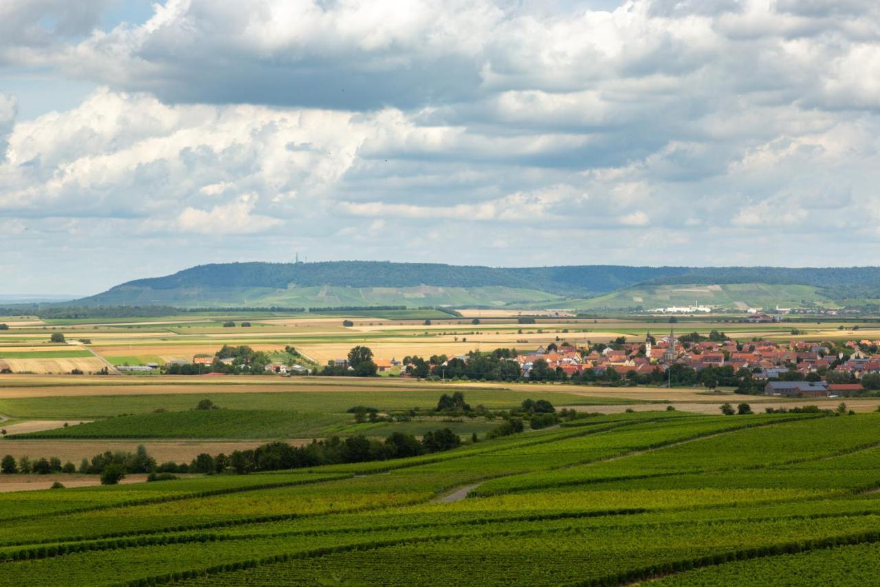 Landgasthof May Willanzheim Exteriör bild
